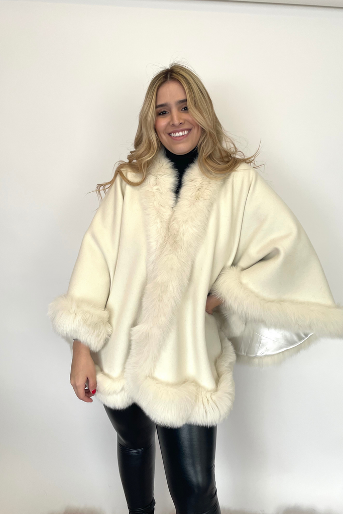 Capa FC-B101a 70cm Forrada Ivory