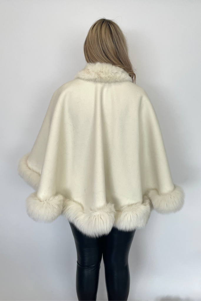 Capa FC-B101a 70cm Forrada Ivory