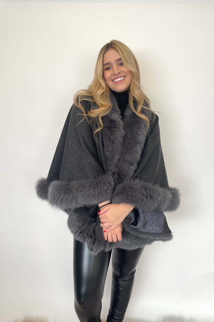 Capa FC-B101a 70cm Forrada Gris