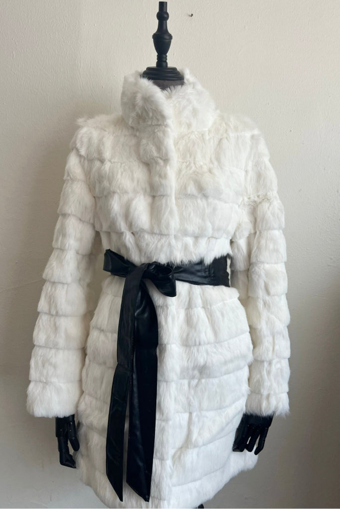 ABRIGO FC-B216 Crema